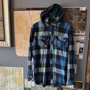 DC Men's Plaid Hooded Shirt/Flannel Jacket - size XL